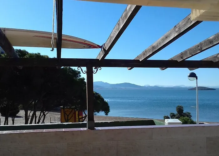 Cala Del Pino アパート